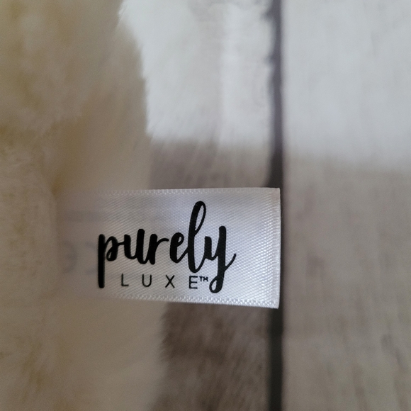 Aurora Purely Luxe Bunny 9" - Picture 5 of 6